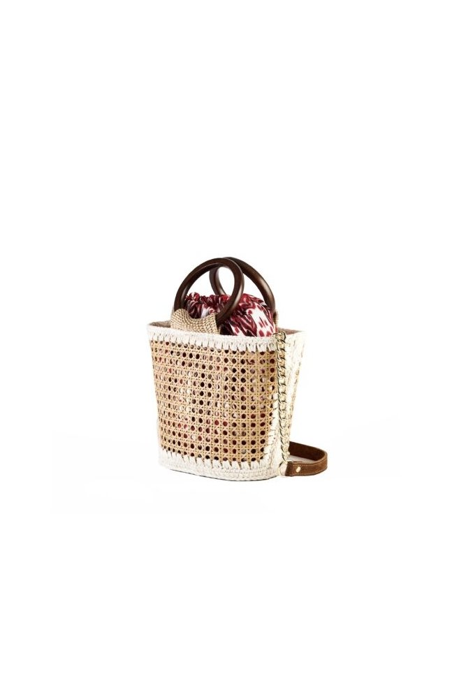 BOLSO DE PAJA BORDADO A MANO
