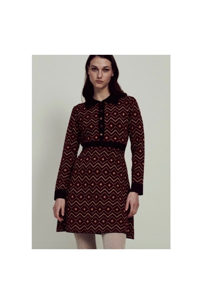 VESTIDO CORTO DE PUNTO