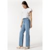 JEANS DE PIERNA ANCHA