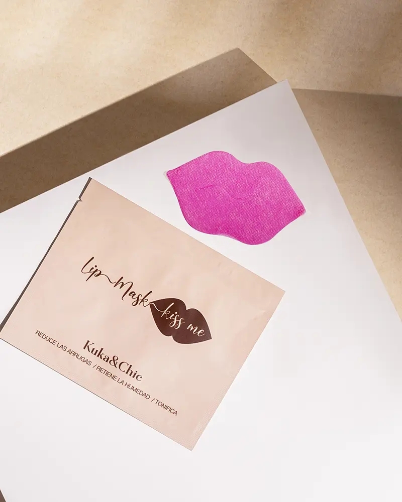 MASCARILLA DE LABIOS KISS ME