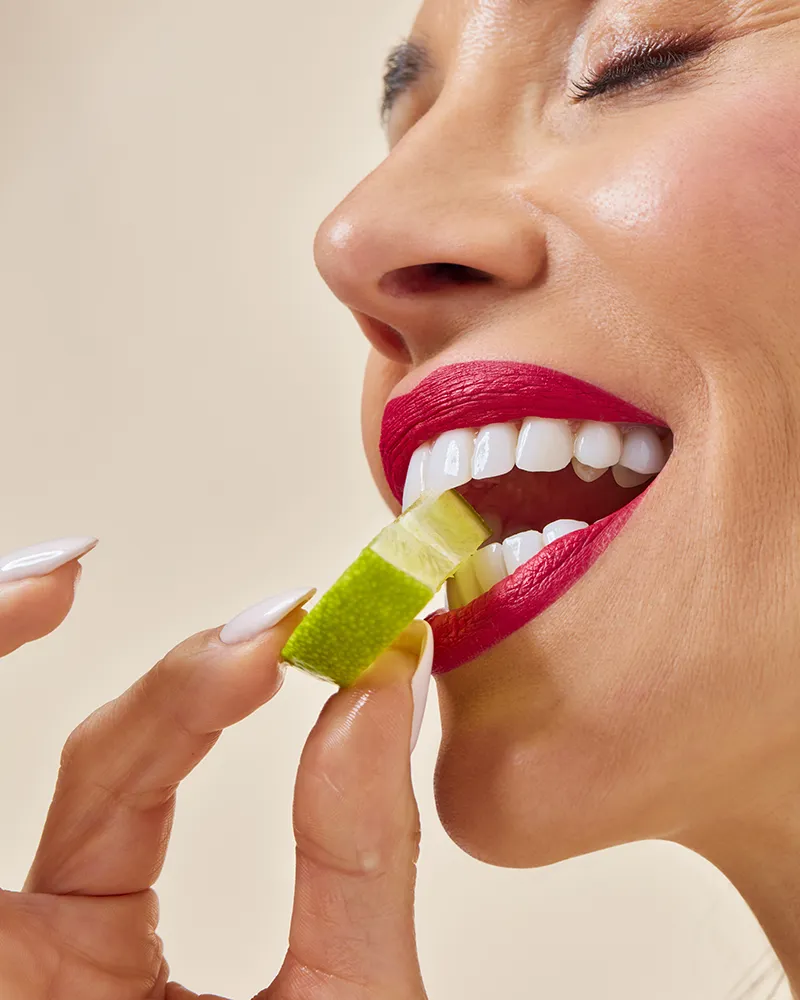 LABIAL LÍQUIDO PERMANENTE SUGILITA 2