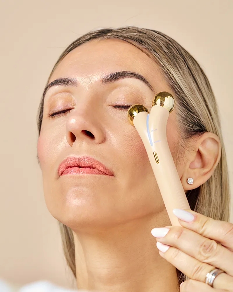 MASAJEADOR CON MICROCORRIENTES